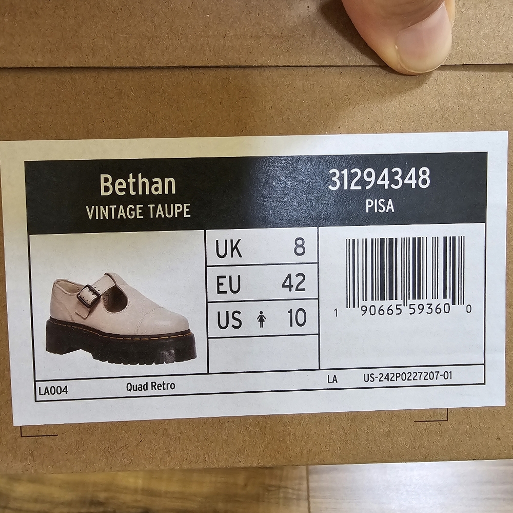 Dr. Martens Bethan Pisa Mary Jane platform, size US 10 - Picture 11 of 13